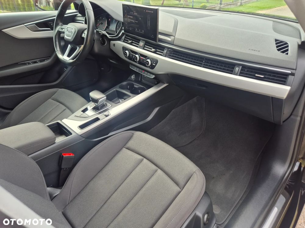 Audi A4 Avant 35 TDI S tronic S line - 22