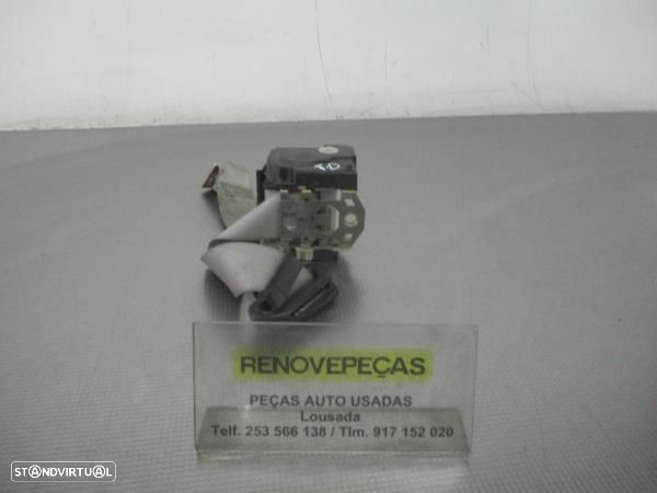Cinto Tras Dto Mercedes-Benz C-Class (W203) - 1
