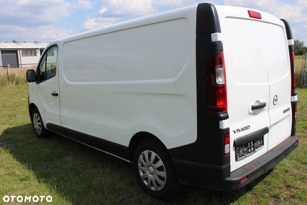 Opel Vivaro - 8