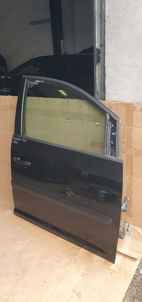 Drzwi prawy przód przednie prawe VW Touran 1T0 LC9Z - 3