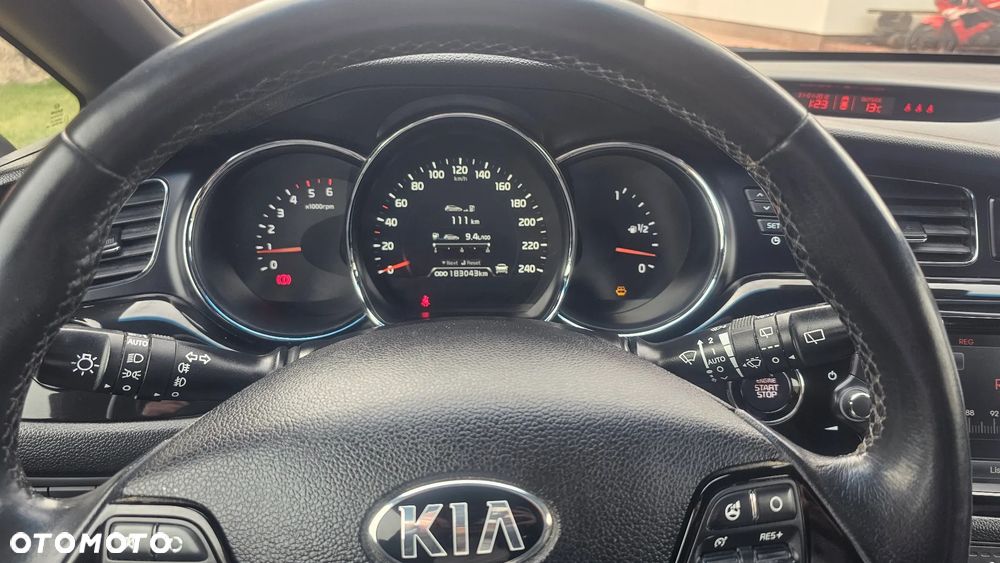 Kia ProCeed - 13