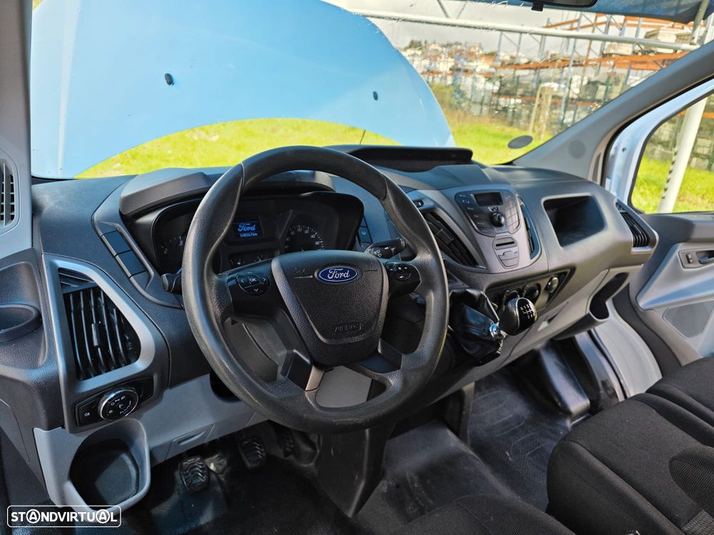 Ford TRANSIT CUSTOM - 11