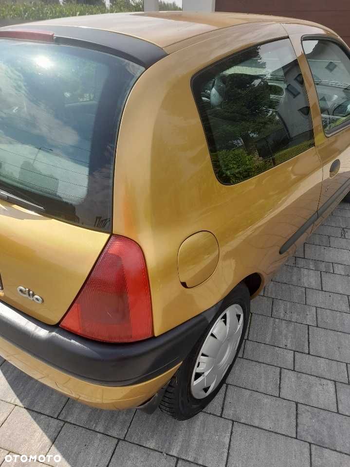 Renault Clio - 5