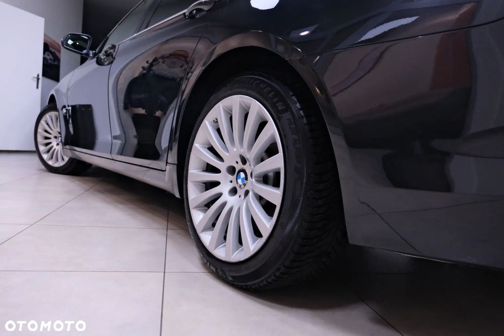 BMW Seria 7 730d Edition Exclusive - 16