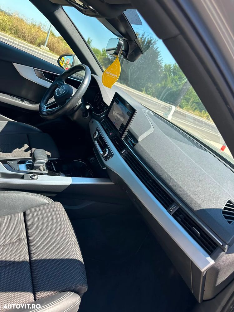 Audi A4 Limuzina 30 TDI S tronic MHEV S Line - 23