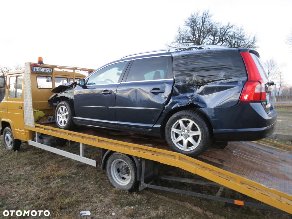 VOLVO V70 III 2010r ,3.2 BENZYNA + GAZ V6 238KM NA CZĘŚCI  SILNIK SKRZYNIALakier 614-46 - 4