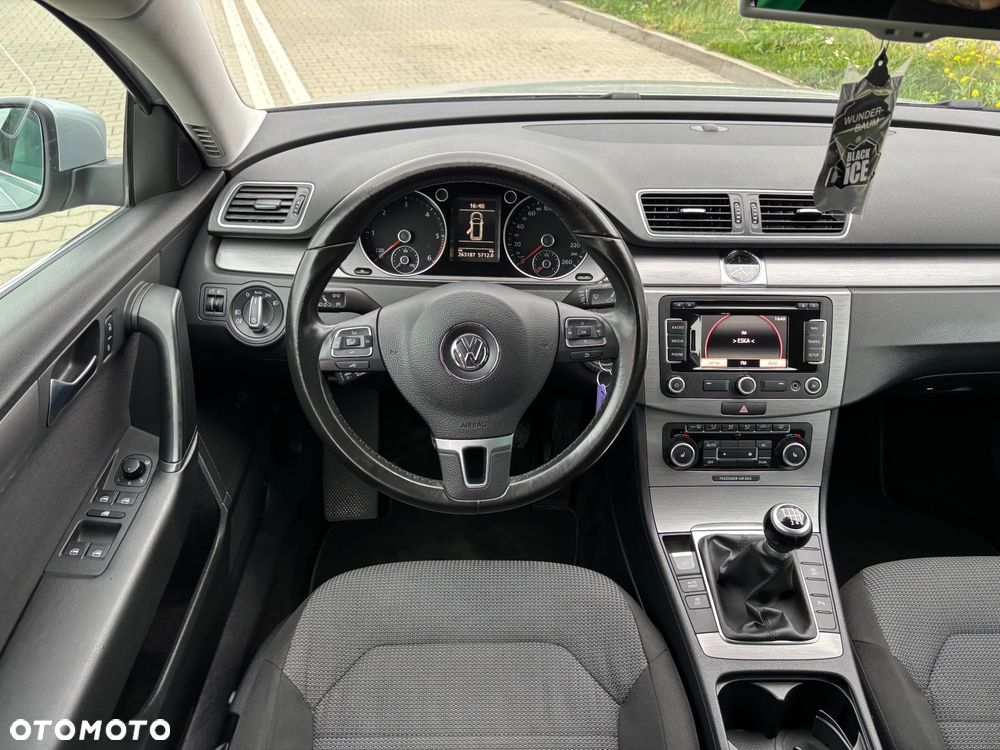 Volkswagen Passat 2.0 TDI BlueMotion Technology Highline - 4