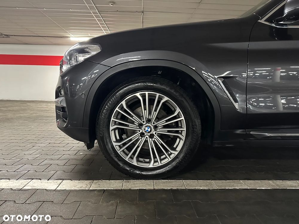 BMW X3 xDrive20d Luxury Line - 10