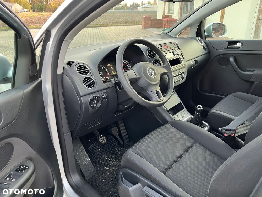 Volkswagen Golf Plus - 17