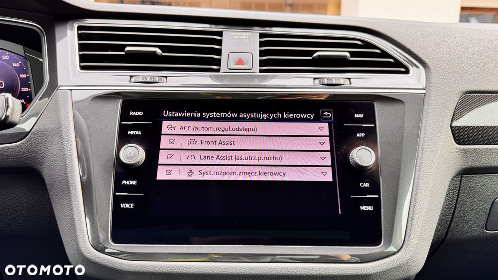 Volkswagen Tiguan 2.0 TDI SCR 4Mot Elegance DSG - 20