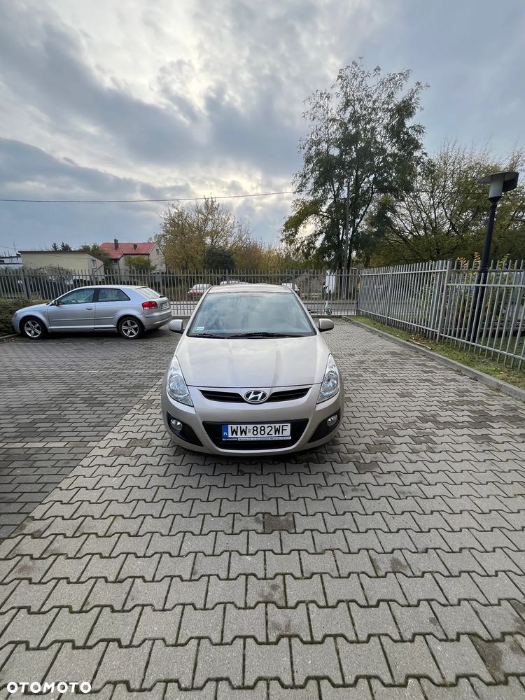 Hyundai I20