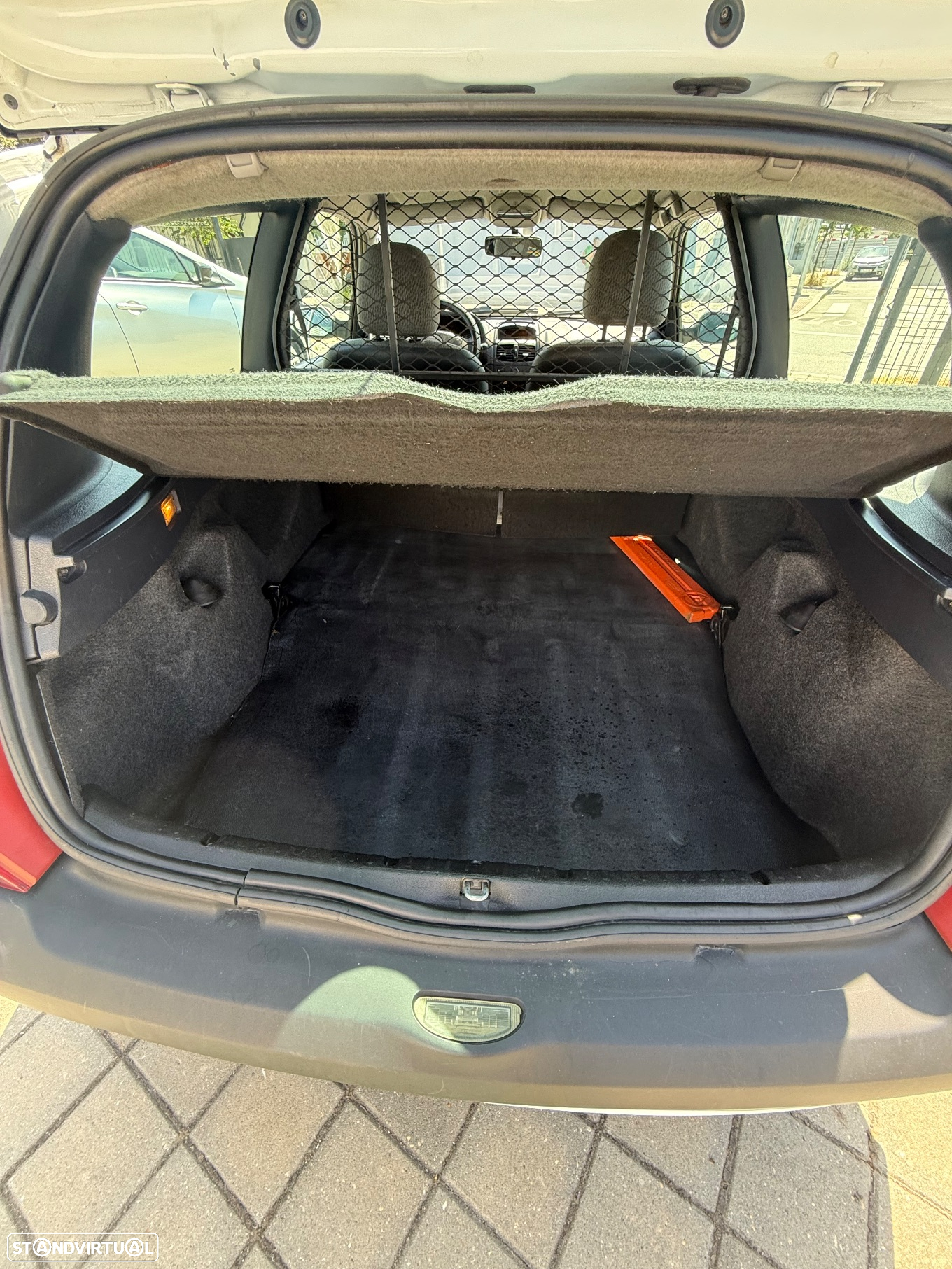 Renault clio van diesel 2 lugares comercial - 8