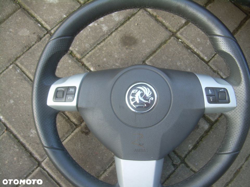 KIEROWNICA OPEL ASTRA H ZAFIRA B SKÓRZANA - 1