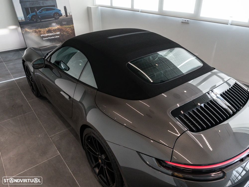 Porsche 911 (992) Carrera 4 GTS PDK - 24