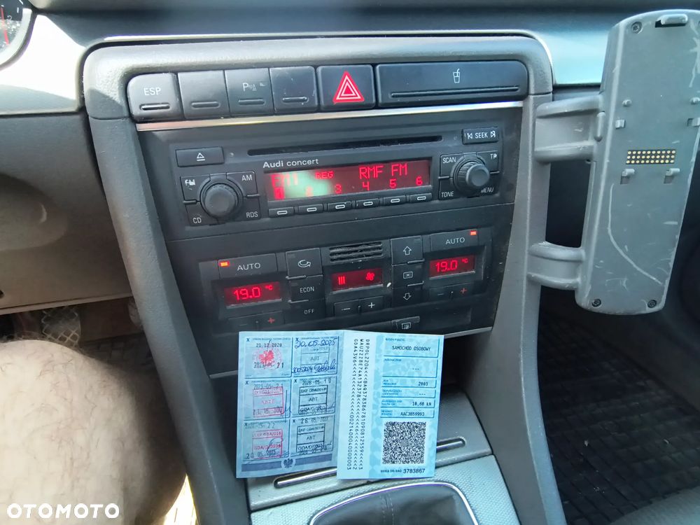 Audi A4 Avant ver-avant-1-8t - 6