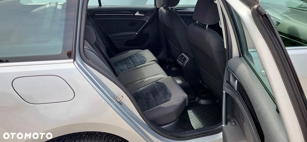 Volkswagen Golf 2.0 BlueTDI Highline - 20