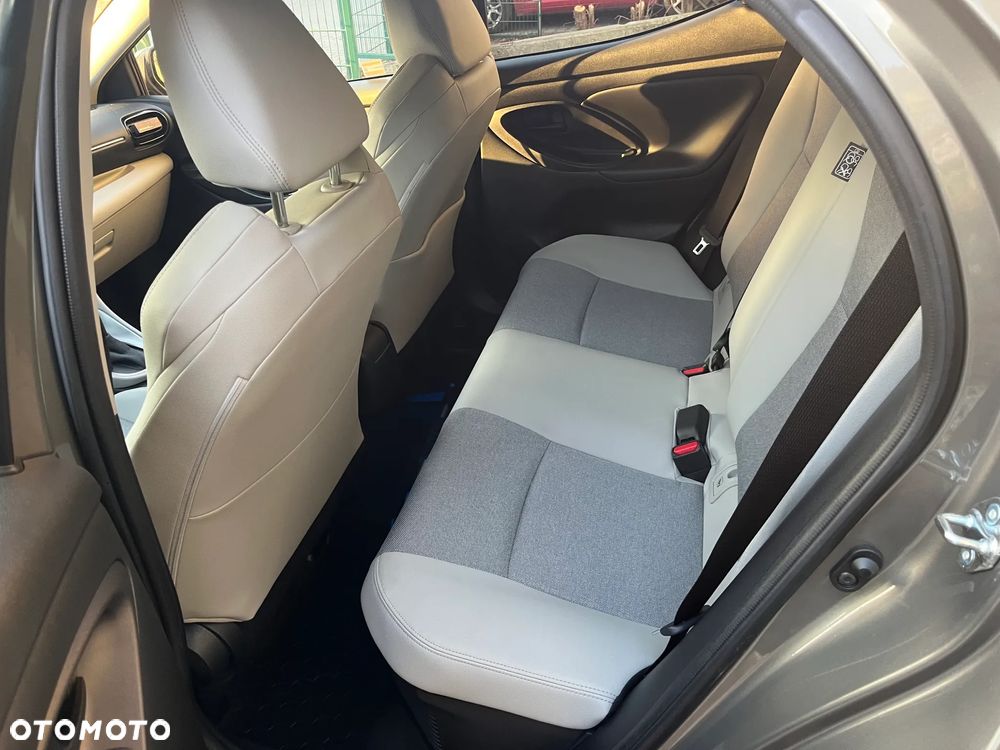 Toyota Yaris Hybrid 1.5 Executive - 7