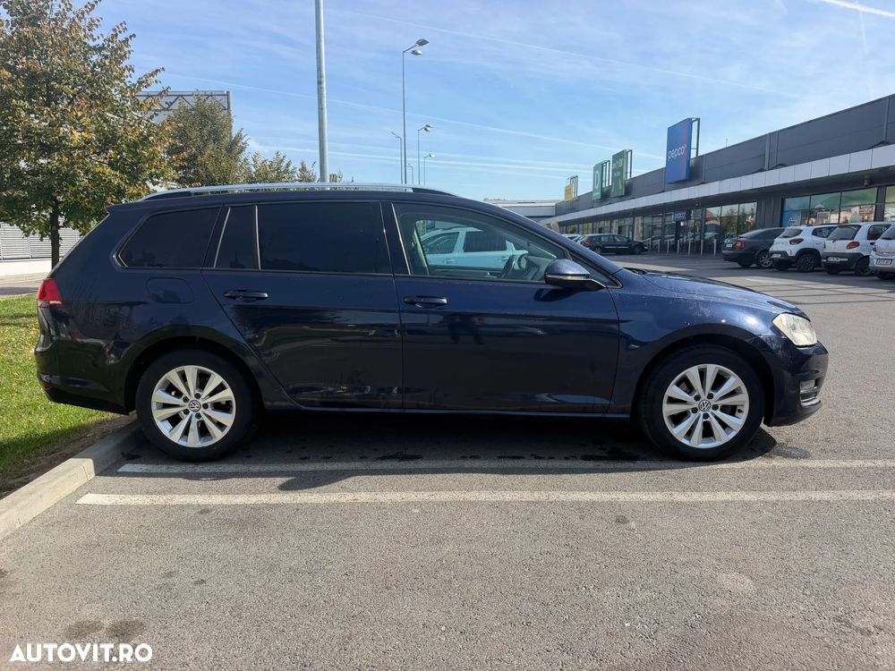 Volkswagen Golf - 5
