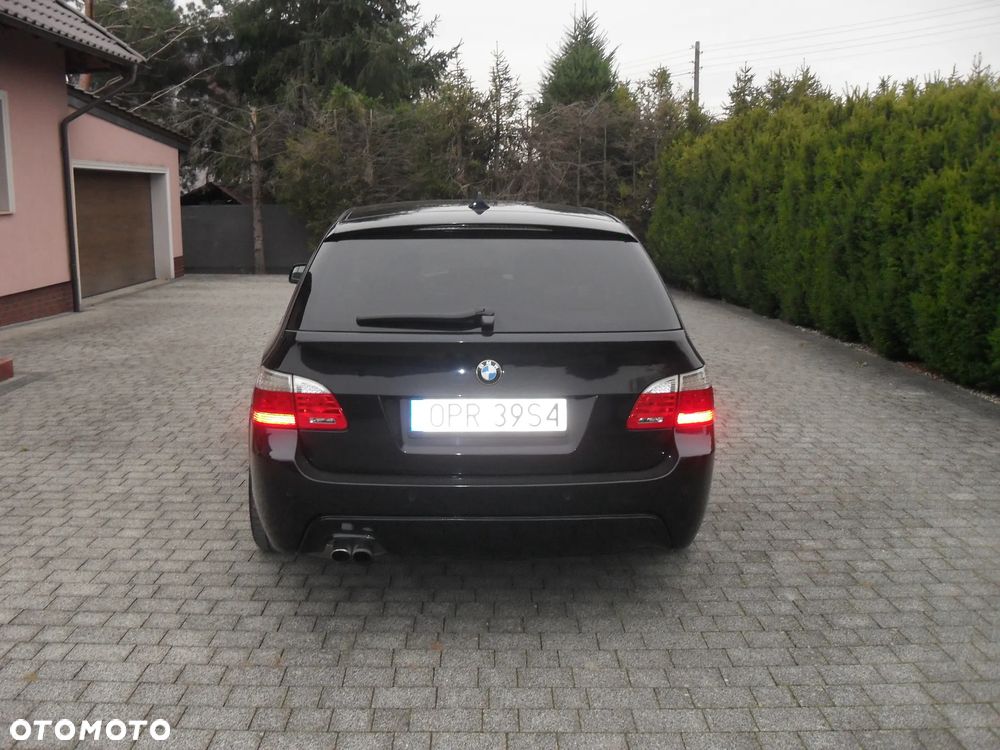 BMW Seria 5 530d xDrive Touring - 6