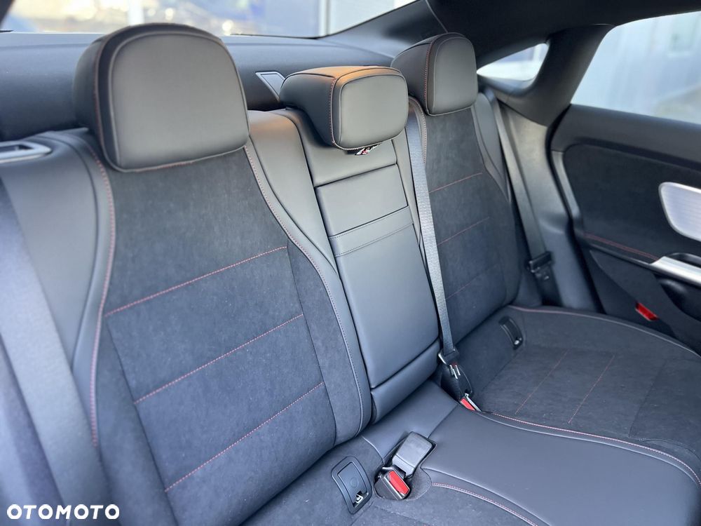 Mercedes-Benz CLA 220 mHEV 4-Matic 8G-DCT - 14