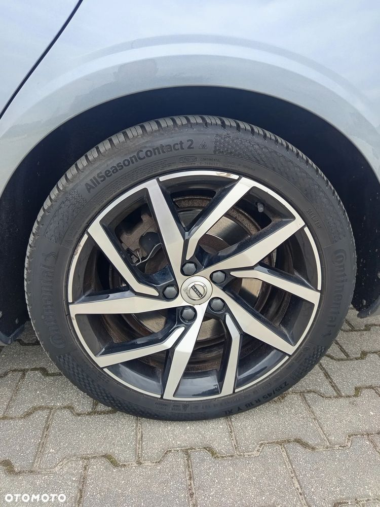 Volvo V60 T6 AWD Twin Engine Geartronic Momentum Pro - 11