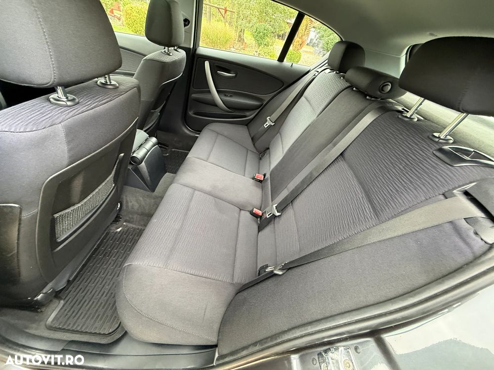 BMW Seria 1 118d - 28
