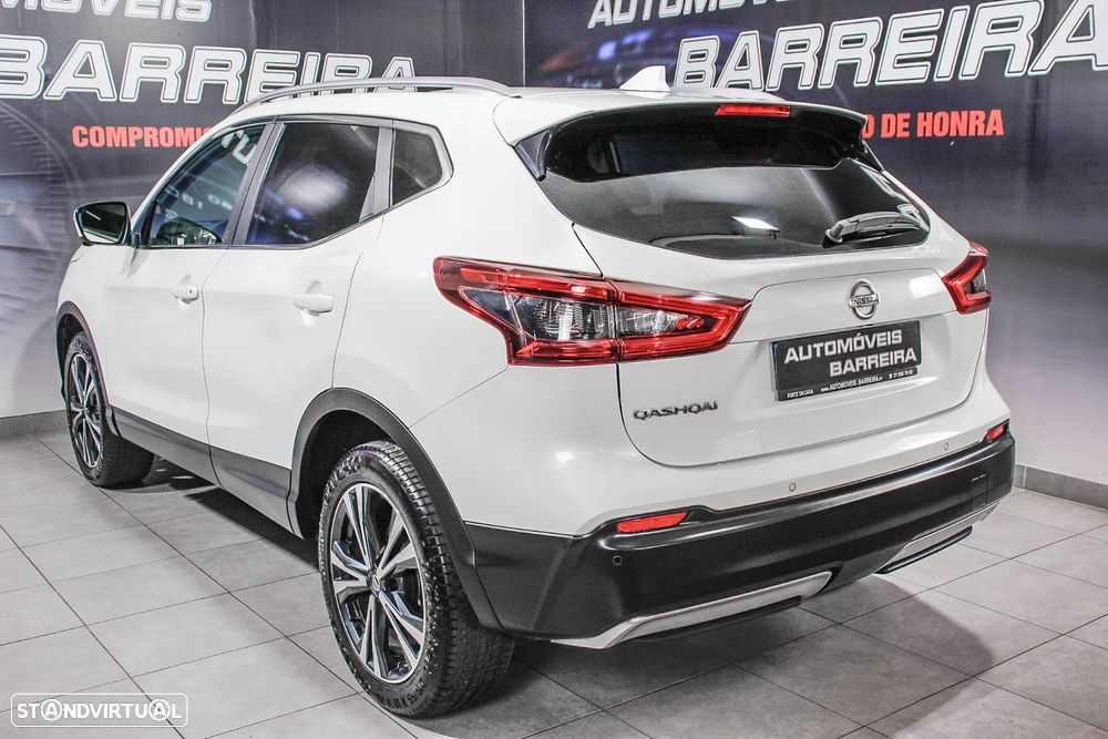 Nissan Qashqai 1.5 dCi N-Connecta RS+PS - 32