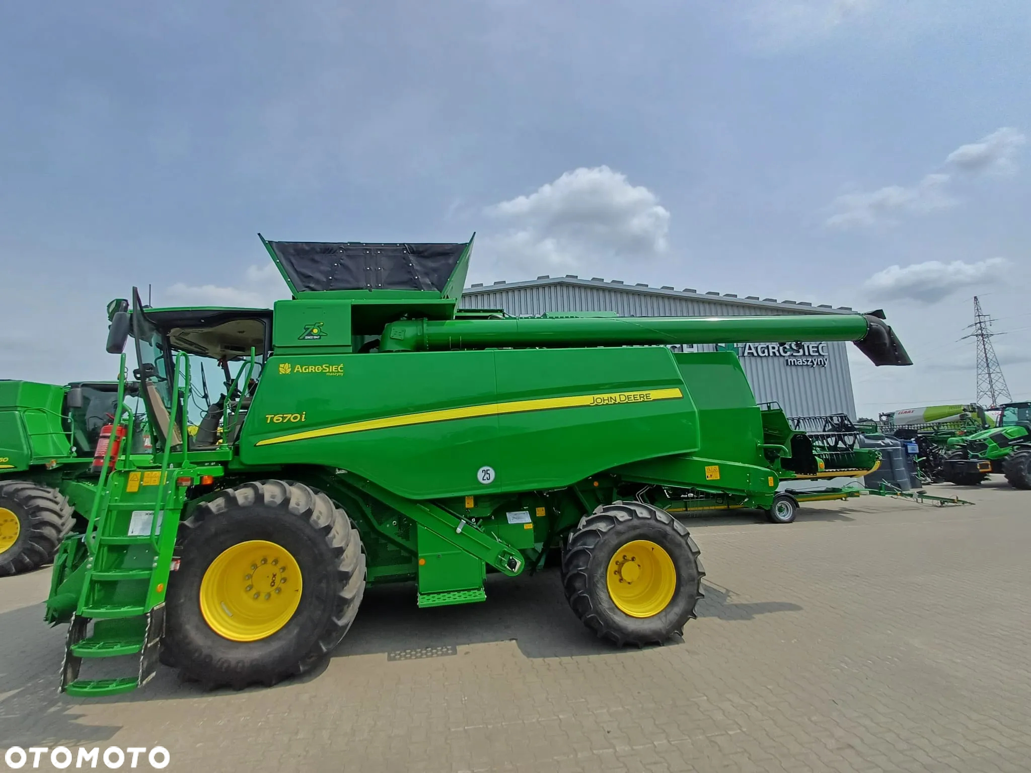 John Deere T670i - 7