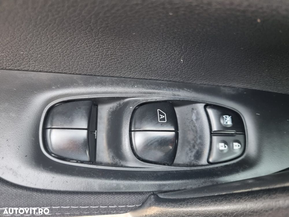 Nissan Qashqai 1.5 DCI TEKNA - 15