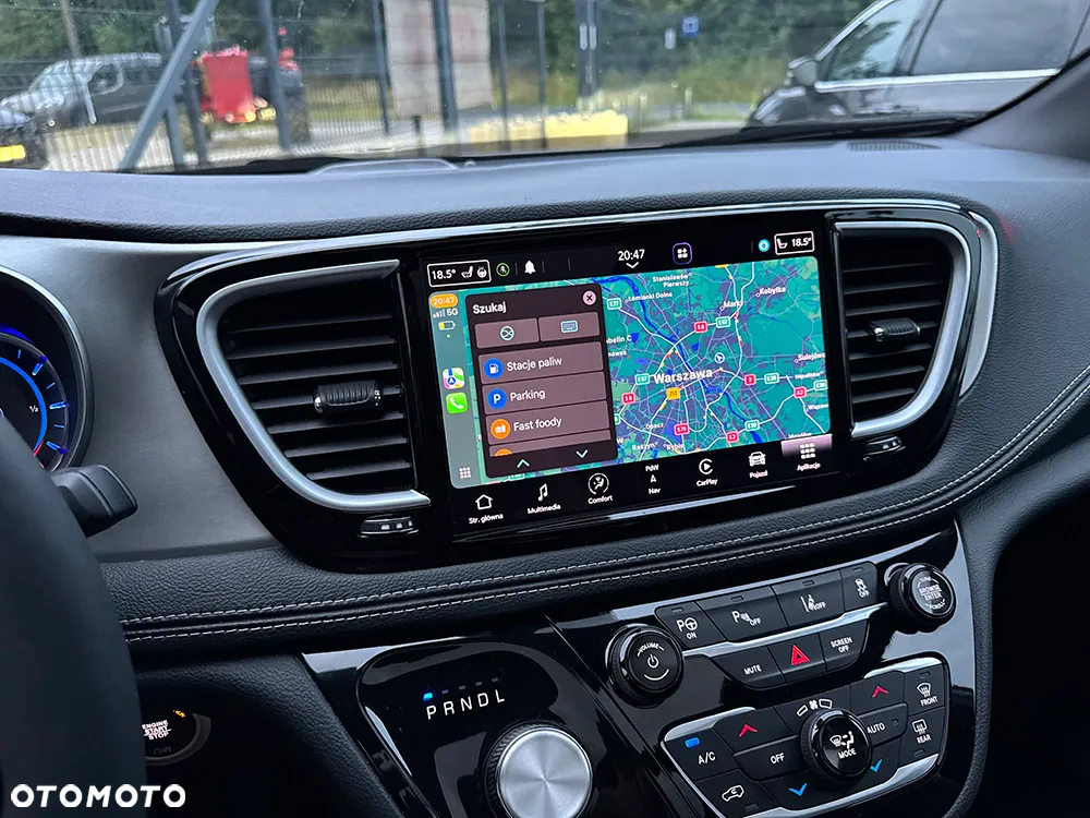 Chrysler Pacifica - 32