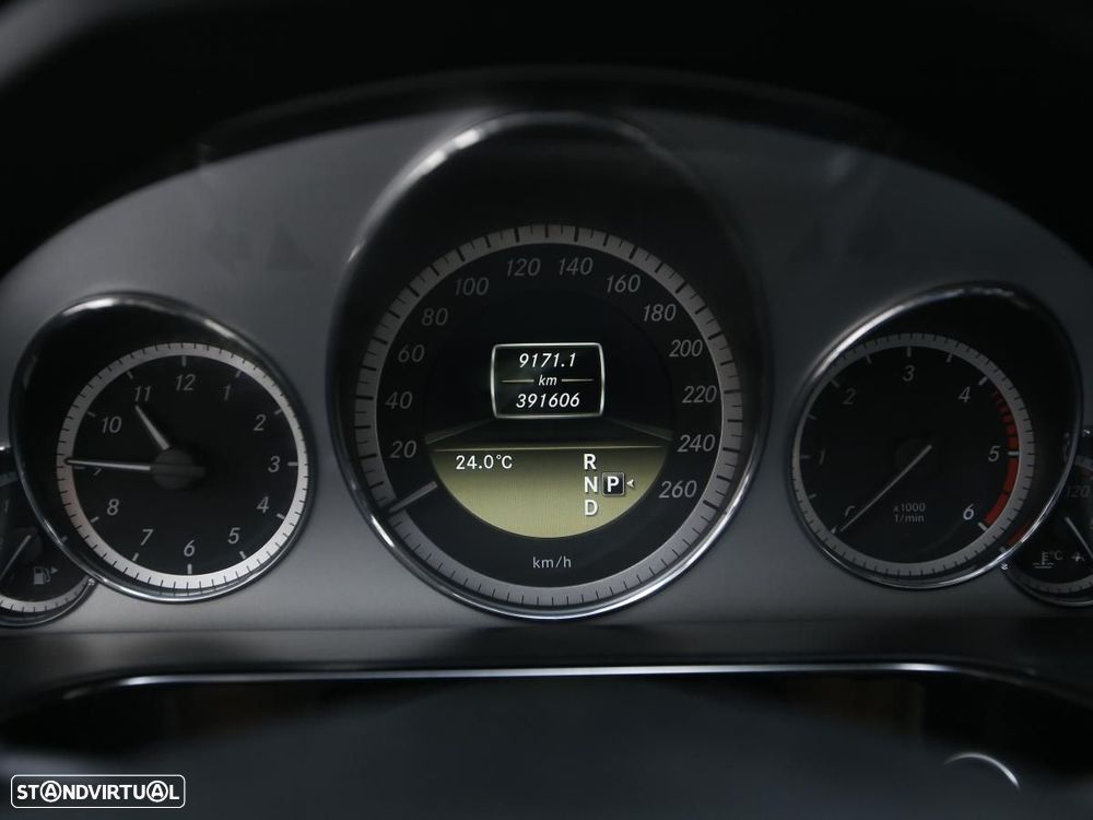 Mercedes-Benz E 250 CDi Avantgarde BE Auto. - 21