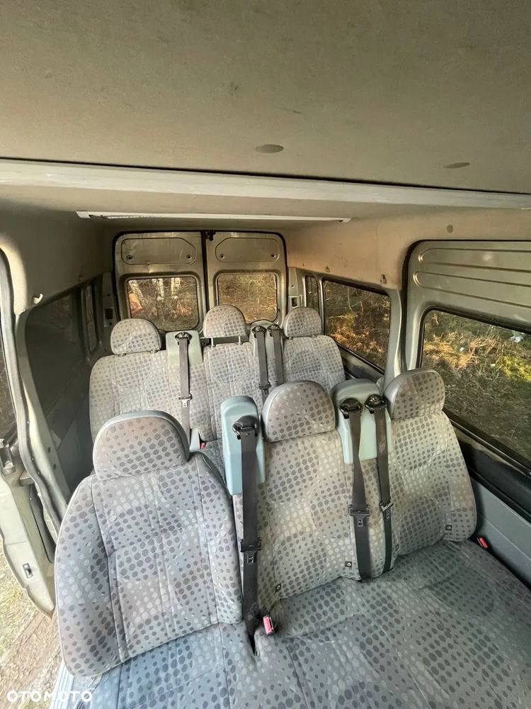 Ford Transit - 10