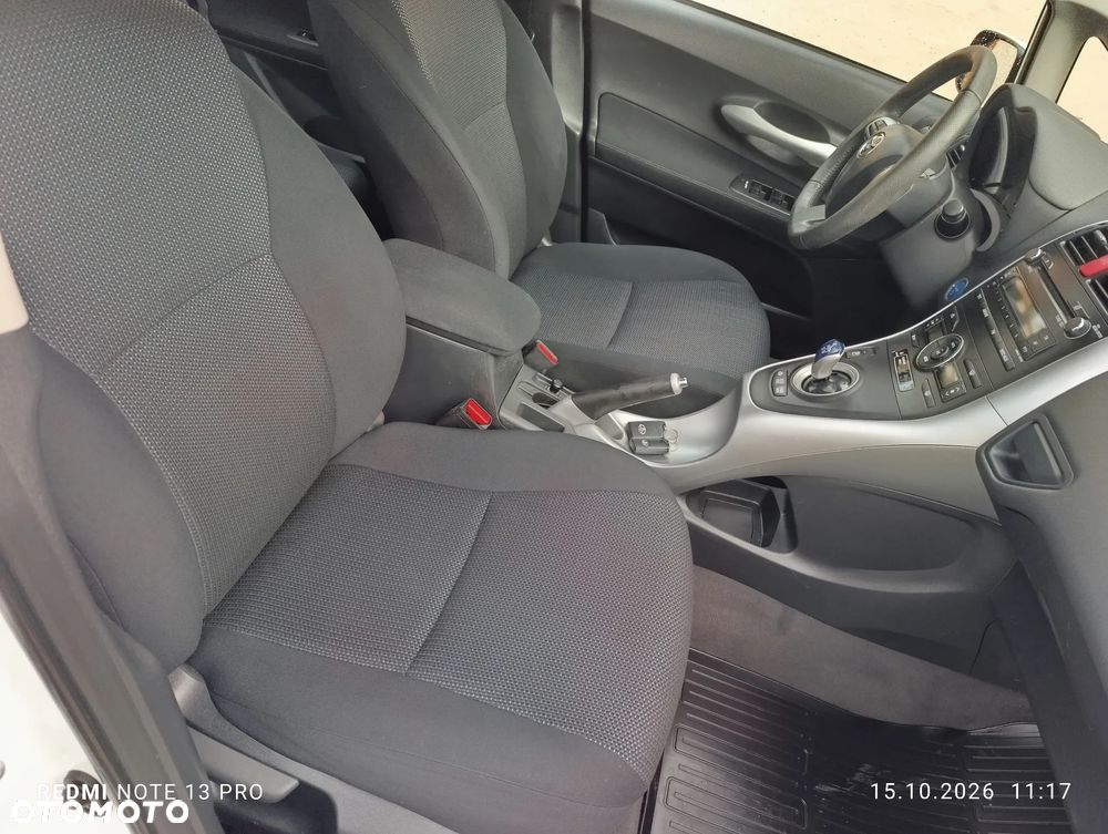 Toyota Auris 1.8 HSD Luna - 17