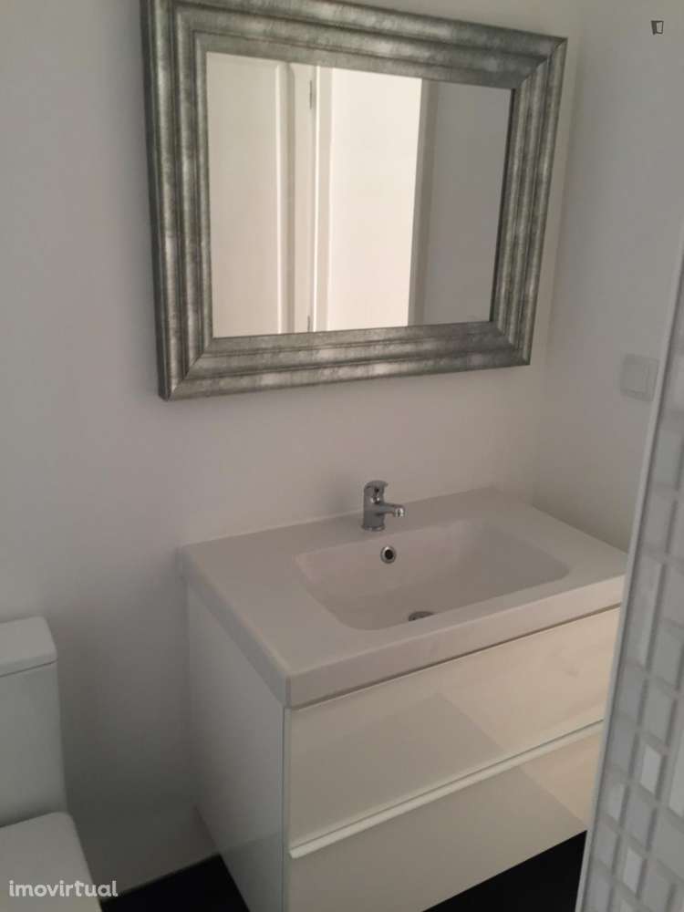 Apartamento com 2 quartos - localizado em Arroios Lisbon - Grande imagem: 2/12