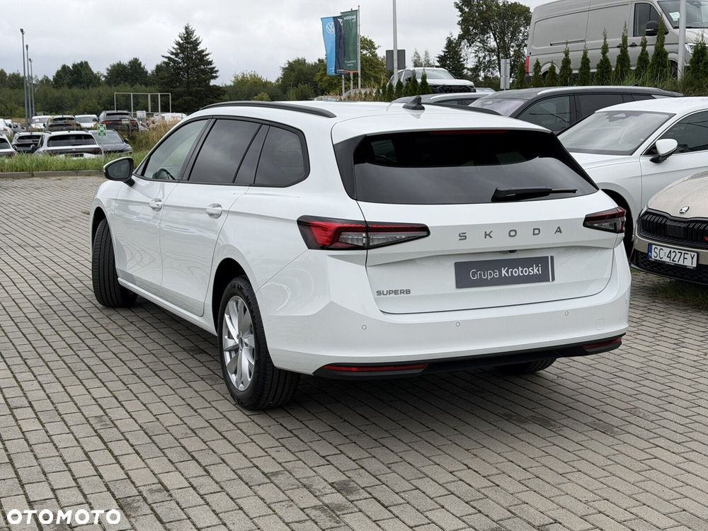 Skoda Superb 2.0 TDI SCR Essence DSG - 8