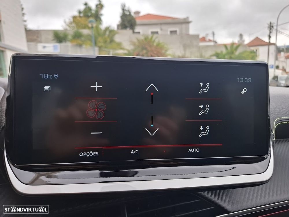 Peugeot 2008 1.2 PureTech GT Line - 15