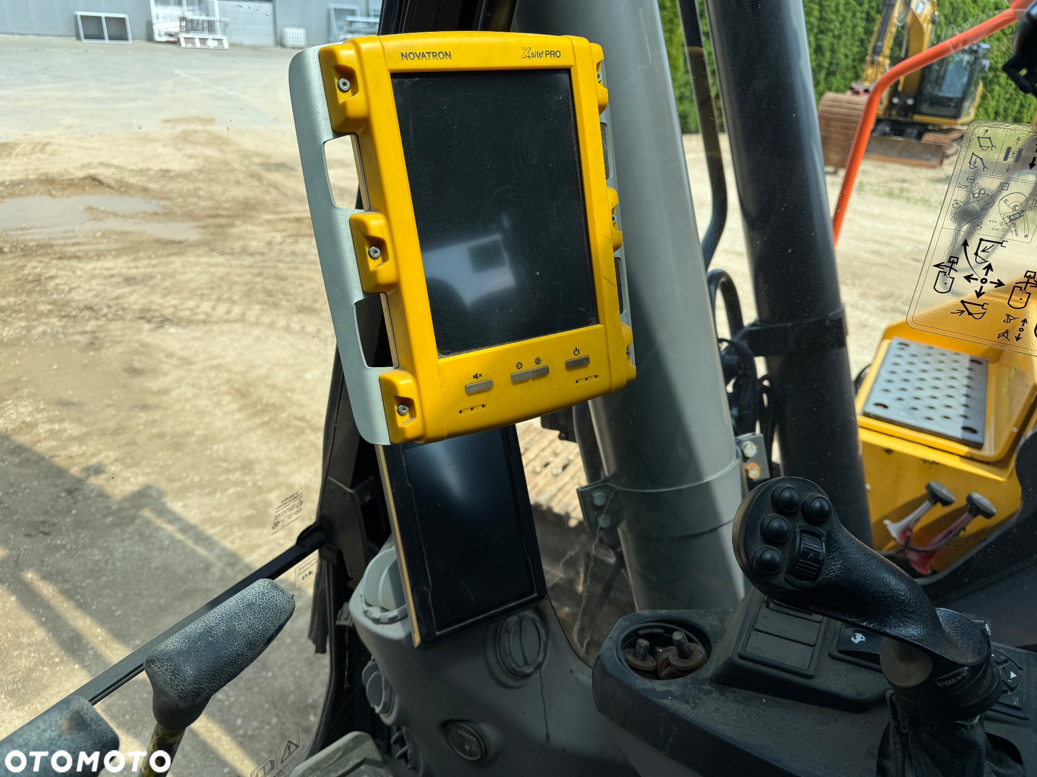 Volvo EC 300 EL - 20
