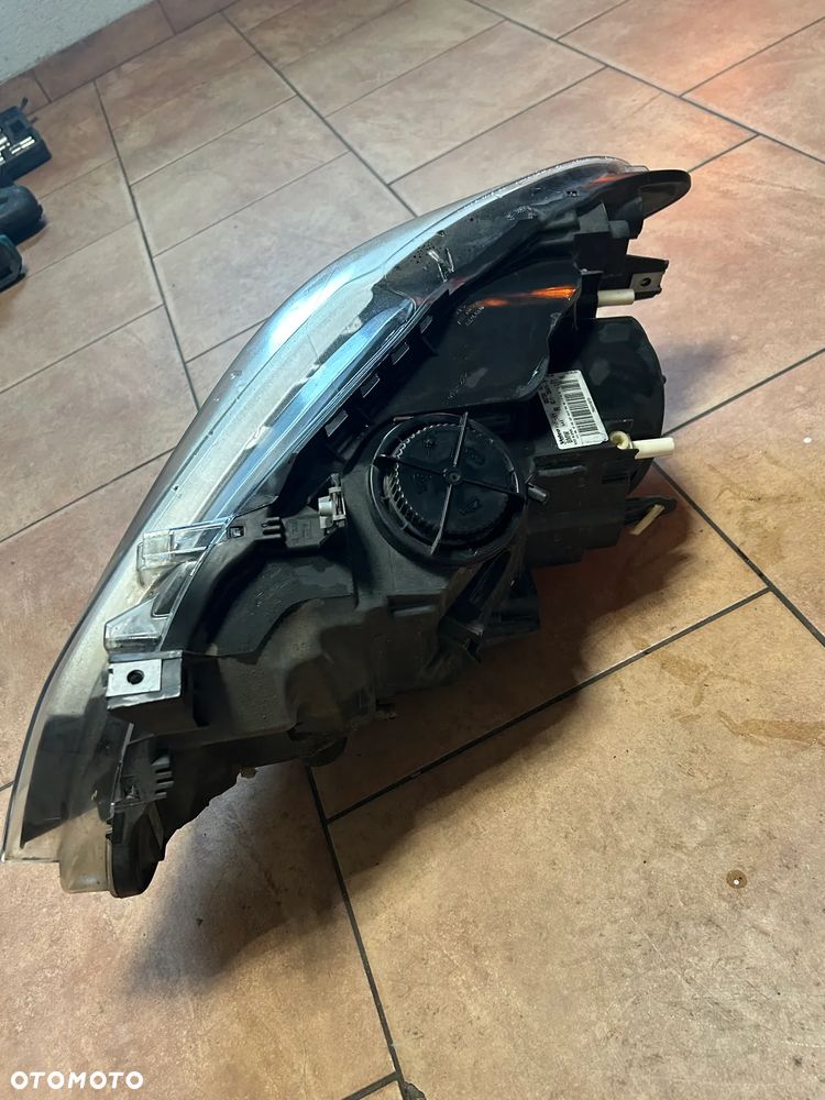 LAMPA BMW F23 PRAWY PRZÓD USZKODZONA ZALANA 7304474 - 3