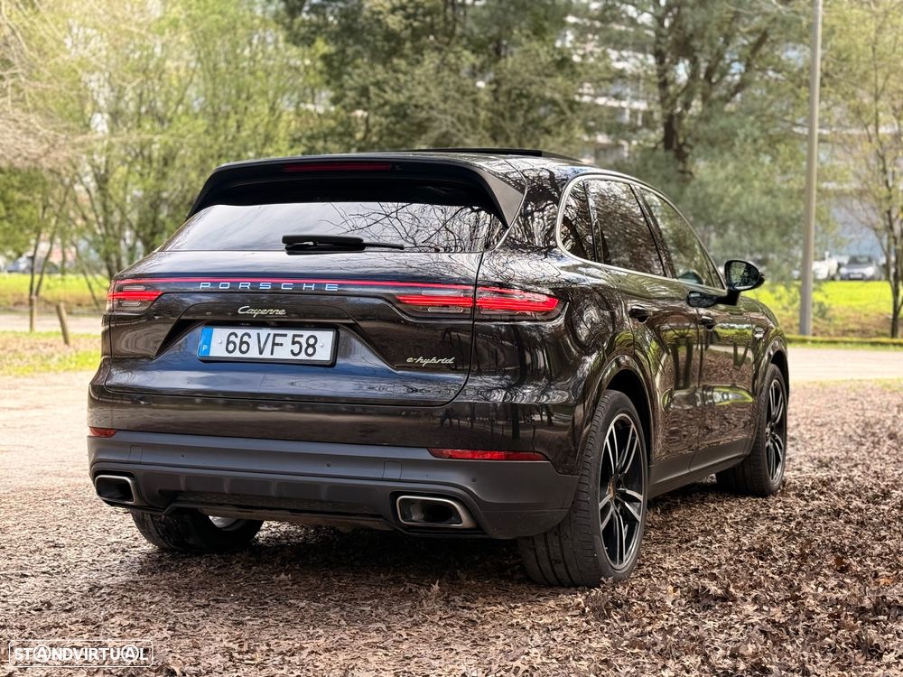 Porsche Cayenne E-Hybrid - 4