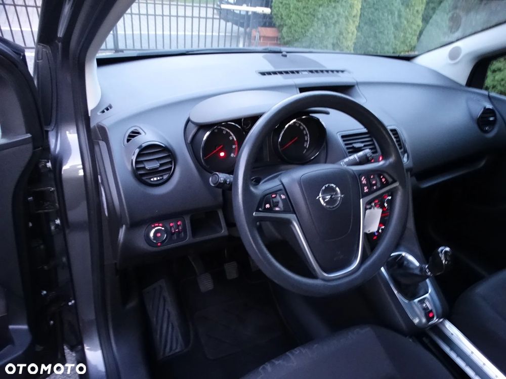 Opel Meriva - 8