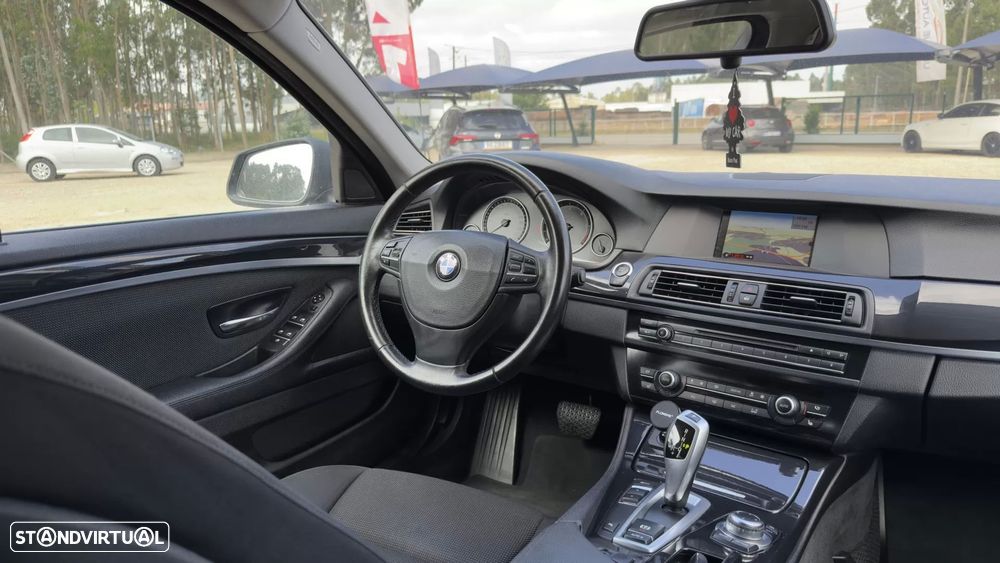 BMW 520 d Line Modern Auto - 24