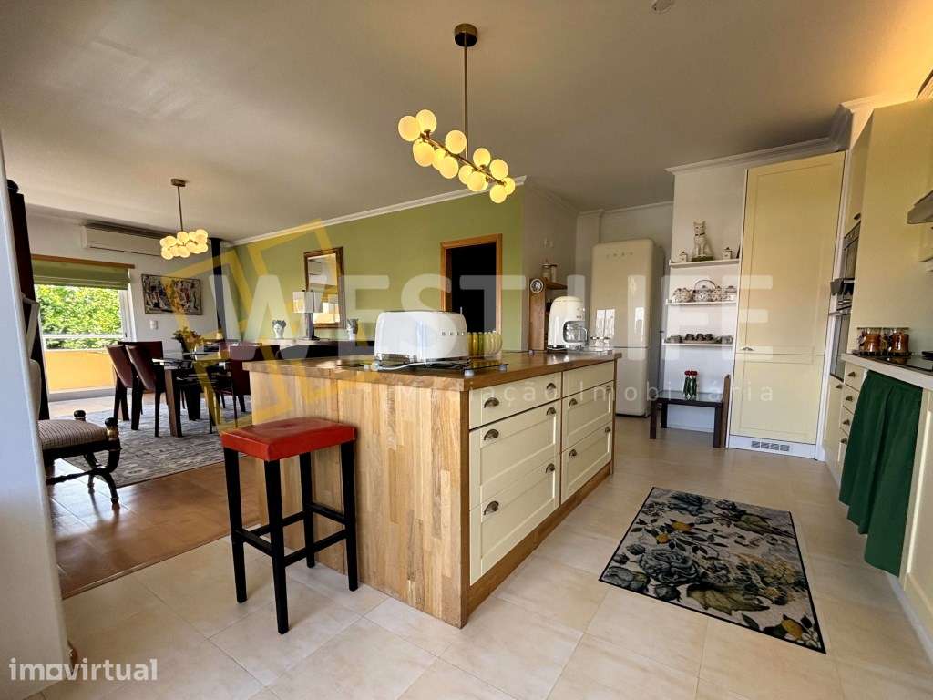 Apartamento Duplex T4 de áreas generosas e vistas desafogadas - Grande imagem: 3/24