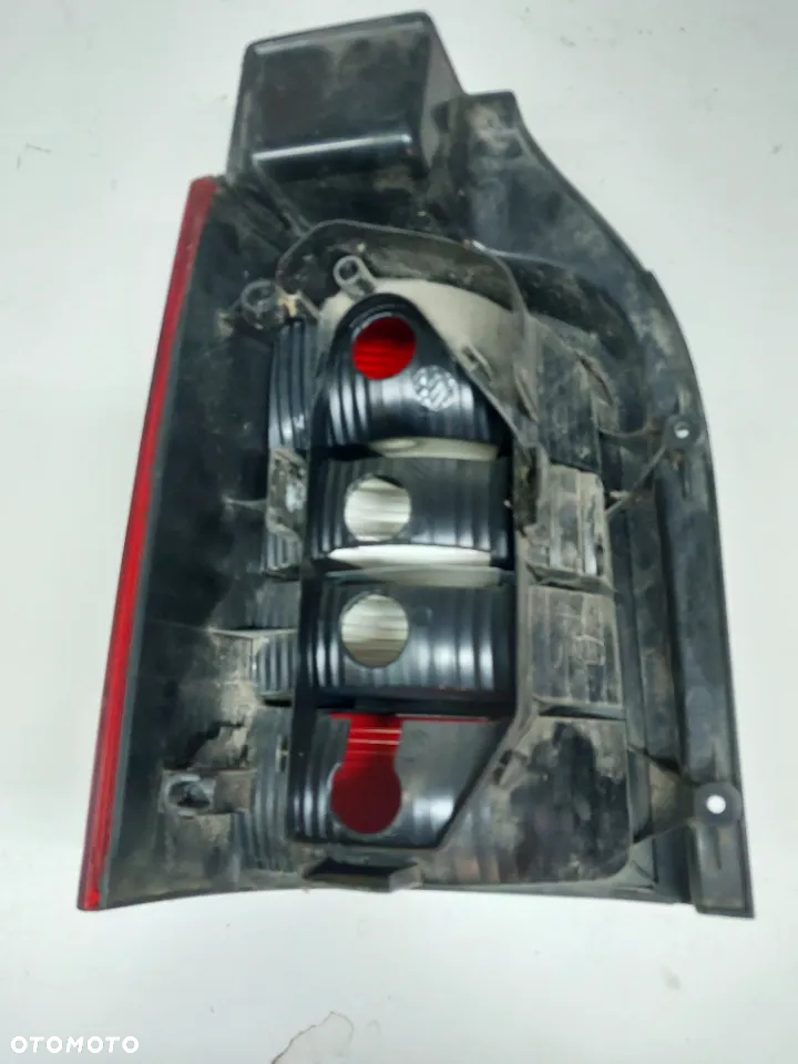 Lampa tył prawa vw t5 - 2