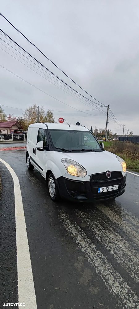 Fiat Doblo 2012 photo 2