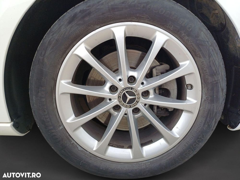 Mercedes-Benz A 180 - 25