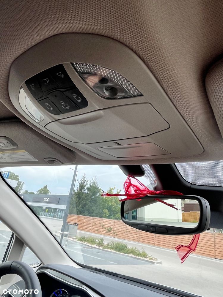 Chrysler Pacifica - 13
