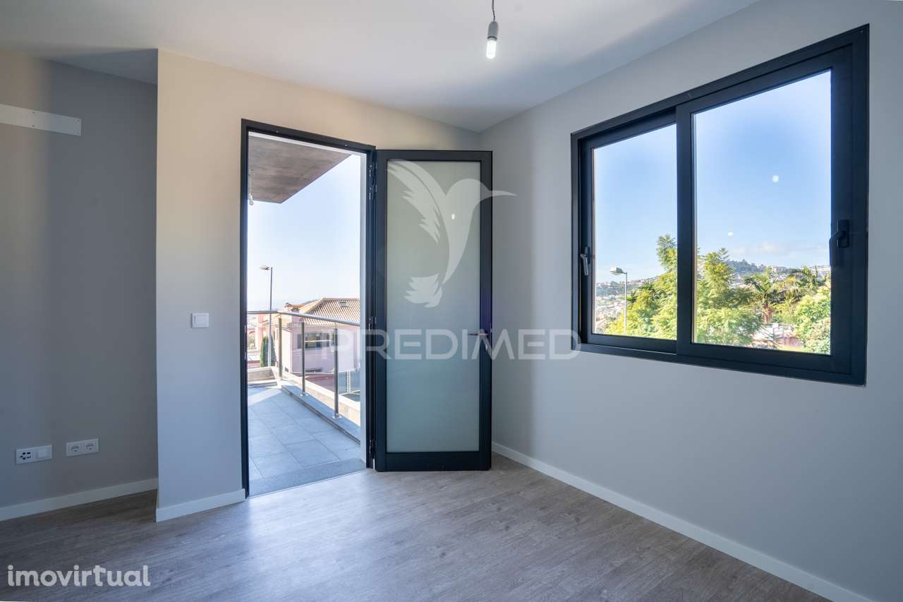 Moradia Nova T3 em Funchal - Grande imagem: 2/23