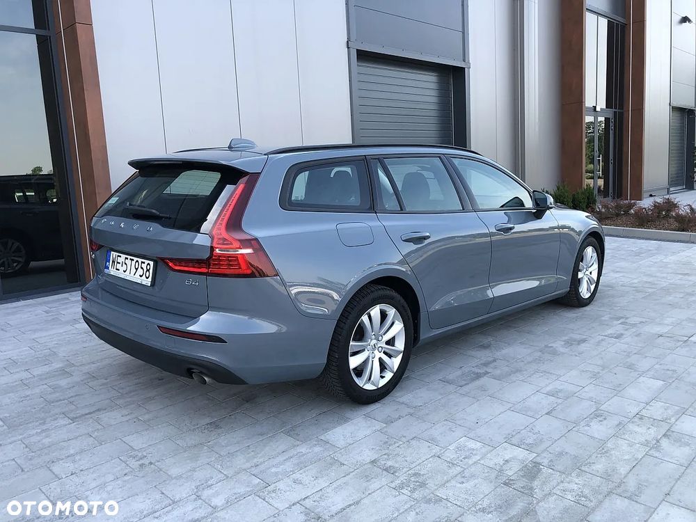 Volvo V60 B4 D Momentum Pro - 5