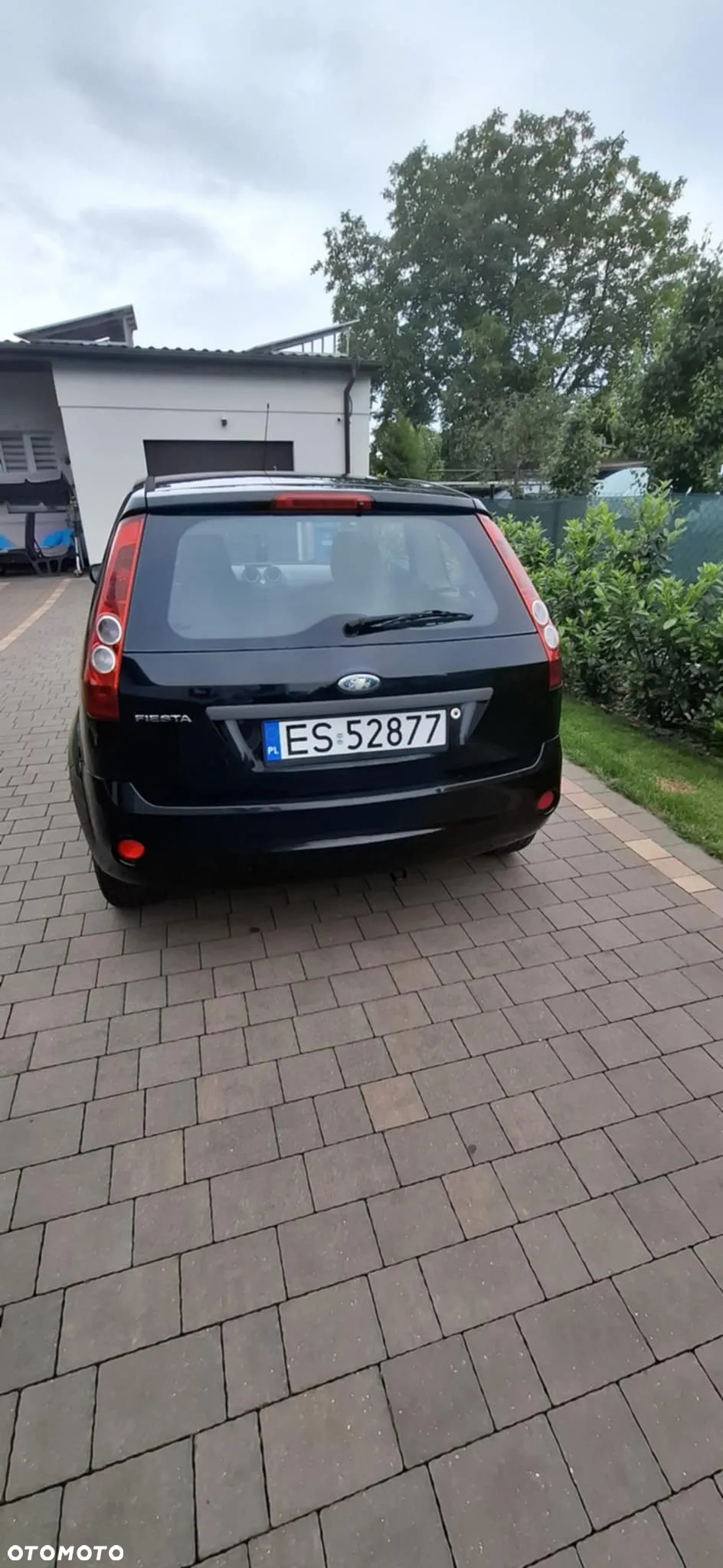 Ford Fiesta 1.3 Ambiente - 2