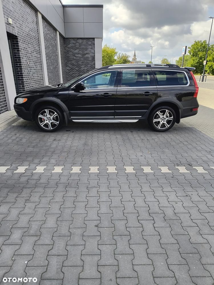Volvo XC 70 D5 AWD Summum - 1